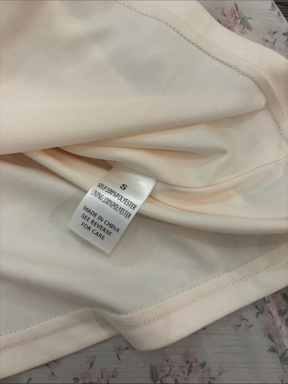 WISHLIST Cream and Pink Floral Pleated Skirt size small - Picture 5 of 5